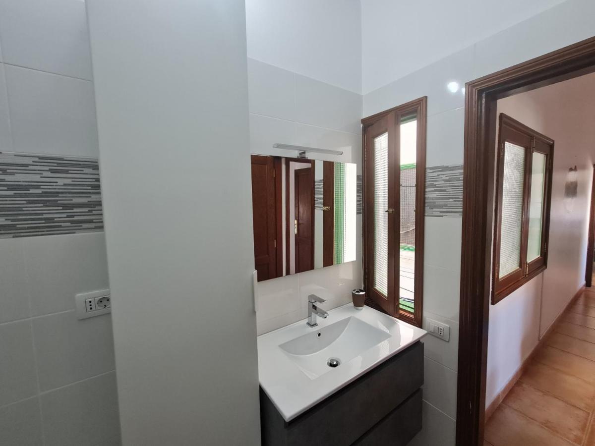 Apartamento "El Muelle" En El Centro Y Playa De Corralejo Appartement Buitenkant foto