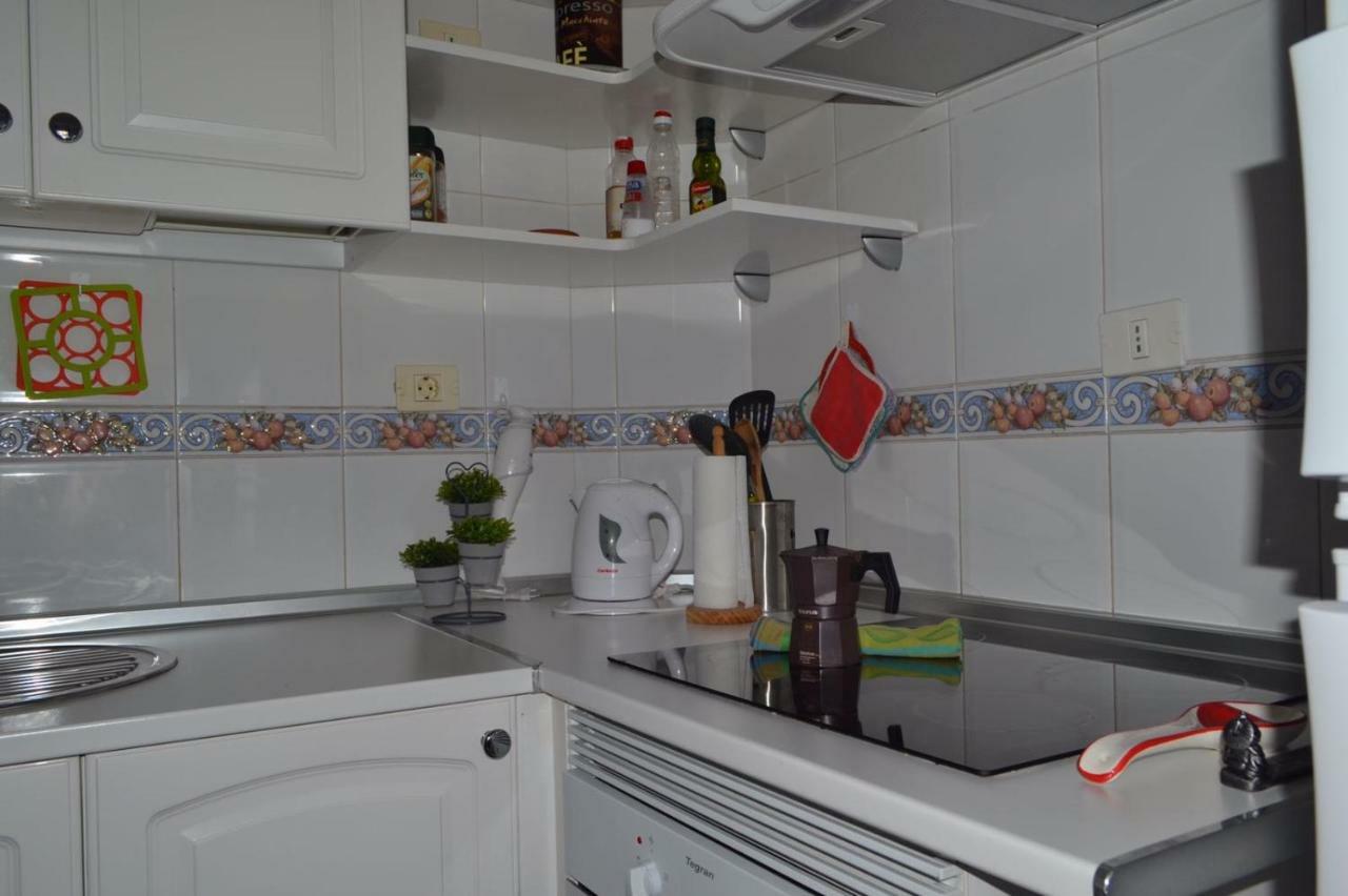 Apartamento "El Muelle" En El Centro Y Playa De Corralejo Appartement Buitenkant foto